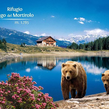Rifugio Al Lago Del Mortirolo In Inverno Raggiungibile Solo A Piedi Monno ภายนอก รูปภาพ