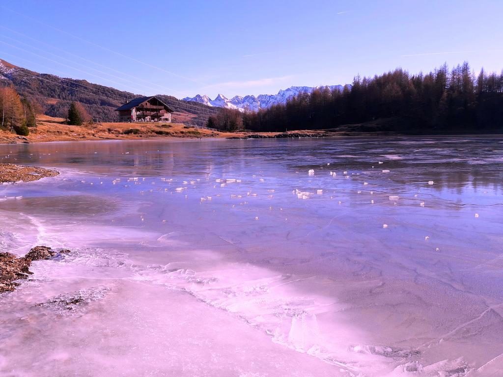 Rifugio Al Lago Del Mortirolo In Inverno Raggiungibile Solo A Piedi Monno ภายนอก รูปภาพ